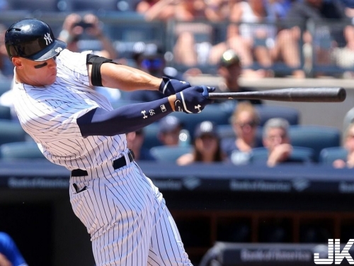 MLB／賈吉扛47轟 史上首位新秀奪全壘打大賽