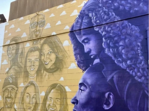 NBA》布萊恩遇難5週年！凡妮莎發行紀念書 選父女互動壁畫做封面超感人