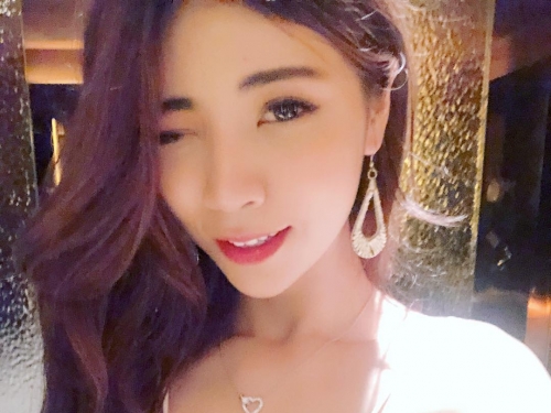 性感女神「Angel liya 莉亞」矇臉大膽解放　火辣身材就欠調教！