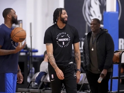 NBA》獨行俠好消息！戴維斯傷勢好轉 兩周後重新評估