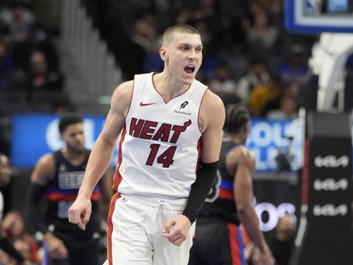 NBA》傻眼！「英雄哥」赫爾羅飆10顆三分球拿40分 熱火卻因荒謬理由輸球