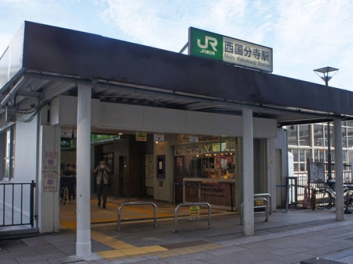 日本首例！ 車站月台上開診所 全年無休不必等