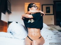 性感腹肌潮流女孩 Michele Maturo　值得關注的洛杉磯女模！