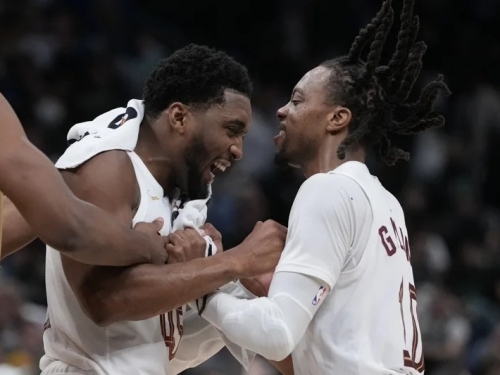 NBA》米契爾致勝跳投氣走公鹿 騎士勇奪開季7連勝