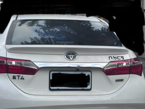 豐田車尾貼7個注音 超派！網一看笑翻秒解答：只有台灣人看得懂