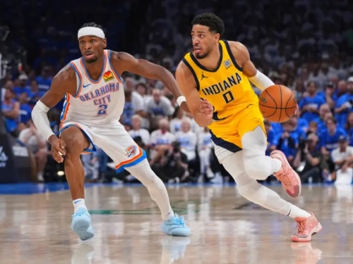 NBA》雷霆奪冠後最新畫面曝光！SGA去看Haliburton　兩人深情擁抱