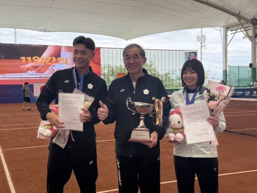 軟網》余凱文／黃詩媛亞錦賽混雙摘金 台灣近17年首面金牌