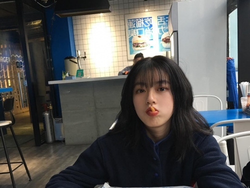 師大「超正女學生」讓網友暴動了！甜美五官好清新，笑容令人戀愛！