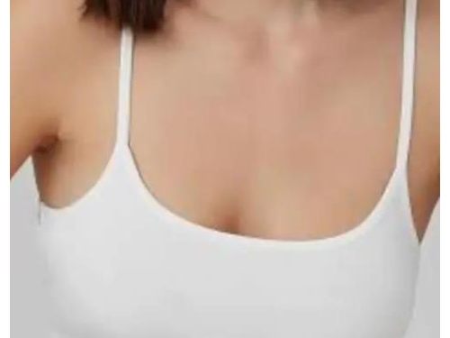 妹子怕熱1穿搭 友怒罵「奶露出來了」 全場看傻：拜託絕交