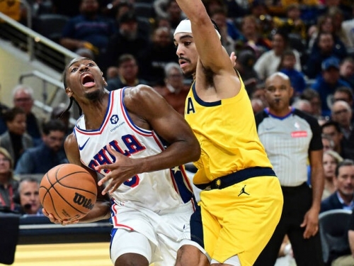 NBA》恩比德、P.喬治不在我扛！馬克西轟45分率七六人退溜馬收首勝