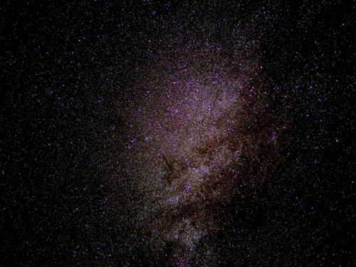 暗物質從哪裡誕生？在早期宇宙拚命轉化常規物質