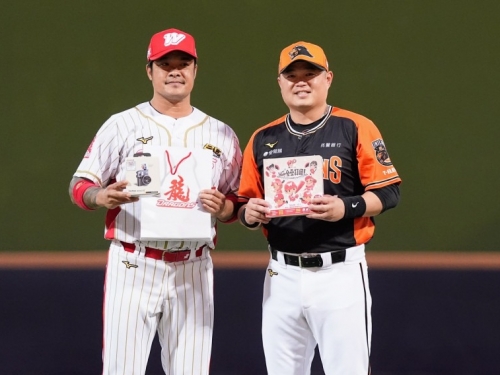 中職》胡金龍生涯天母最終戰 笑納林智勝「兩大禮」
