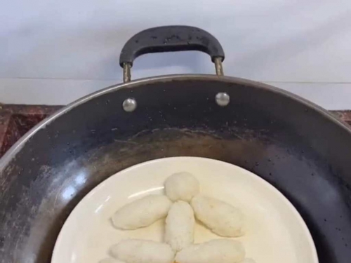 吵架女友怒煮「糞量十足」晚餐 驚悚擺盤他臉綠：怎麼吃？