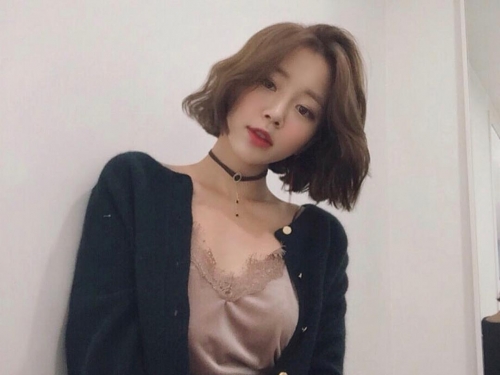 妹子大V領秀出「美嫩隱乳」彈出，「甜美笑容」甜到讓人快蛀牙，IG粉絲狂暴！