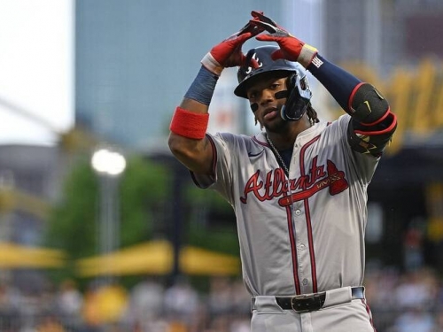 MLB》相隔362天重返賽場！ 阿庫尼亞首打席首球開轟寫史上首見紀錄