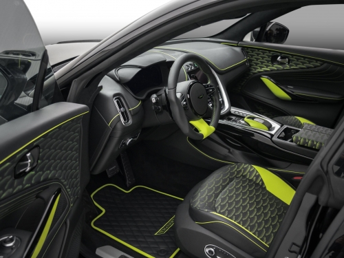 碳纖寬體加碼800匹動力！德國 Mansory 獻上完全與眾不同的 Aston Martin DBX