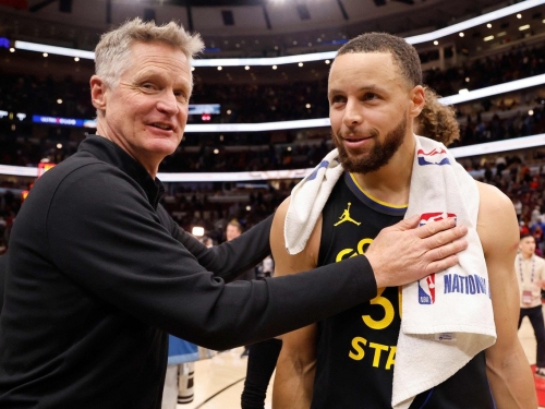 NBA／讚柯瑞是史上最獨特巨星 勇士主帥：從技術來看他是GOAT