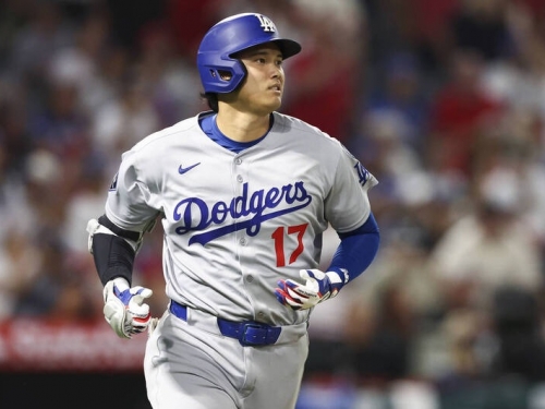 MLB》史上最幸運壽星！20歲球迷想珍藏大谷全壘打球 母親神回應