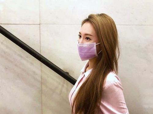 清新脫俗「護理師」Claire，高顏值加上超甜微笑：是我都不想出院了！