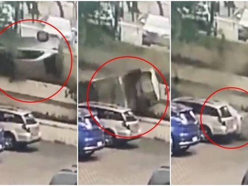 翻車變完美停車！86歲嬤撞破護欄 墜5米停進「最後一格」畫面曝