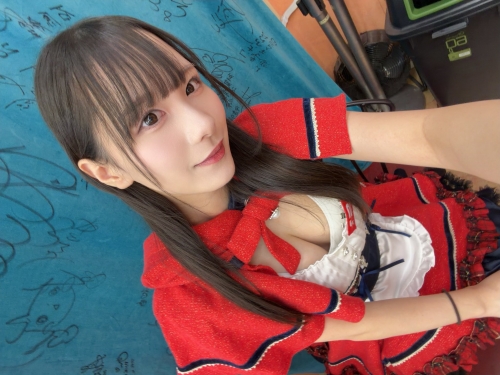 爆乳大談理想約會對象！　石原希望、村上悠華化身「月兔女神」辣翻