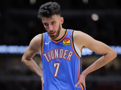 NBA》雷霆「雙塔」都倒了！Chet Holmgren至少缺陣2個月　3季內2度大傷