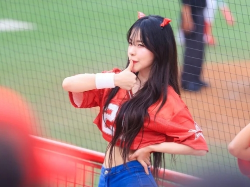 中職》也太香！僑泰高中校慶2日邀李多慧9日李雅英 師生樂翻