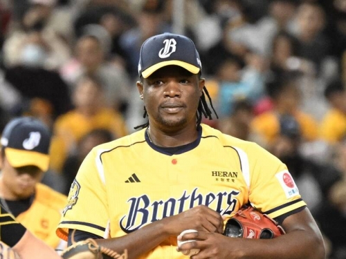 中職》開季首日就寫歷史！德保拉平兄弟隊史紀錄