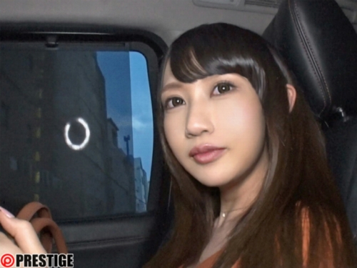 不輸給偶像團體的外送甜心！內海遙「美乳+美尻」雙重奏...純天然肉體超讚