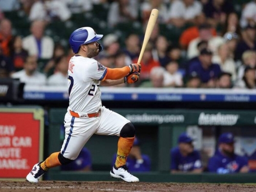 MLB》自請調離第1棒？太空人「阿土伯」曝原因：外野走下來太久