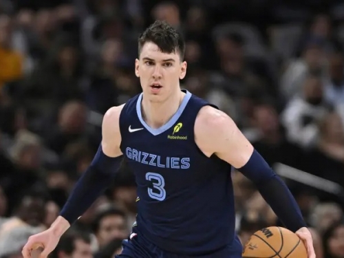 NBA》湖人挖到寶了？側翼防守大將已在陣中　ESPN：他能從1守到4