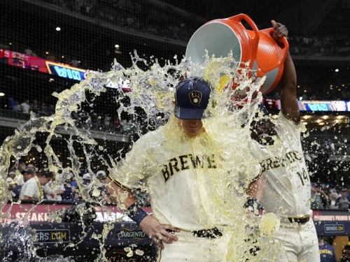 MLB》釀酒人投手換到寶！ 前白襪探花打擊大爆發