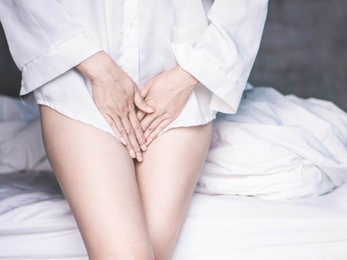 下面痛到掰咖！醫一戳噴30c.c.膿汁 她羞認：男友喜歡用嘴