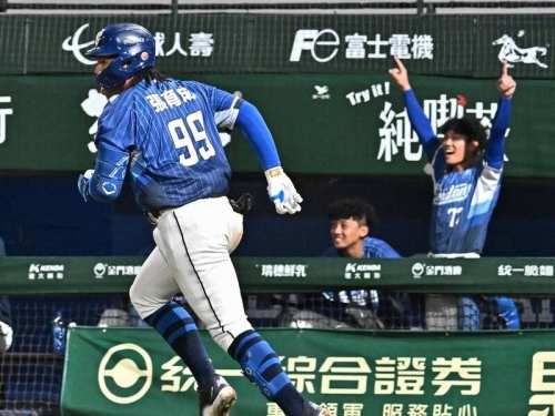 中職》魔力藍6局無失分、張育成雙響砲 富邦擺脫戰績殿底