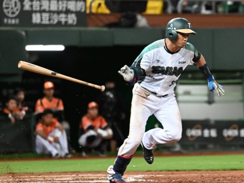 中職》傷勢尚未完全復原 吳念庭回一軍只打1場又下二軍
