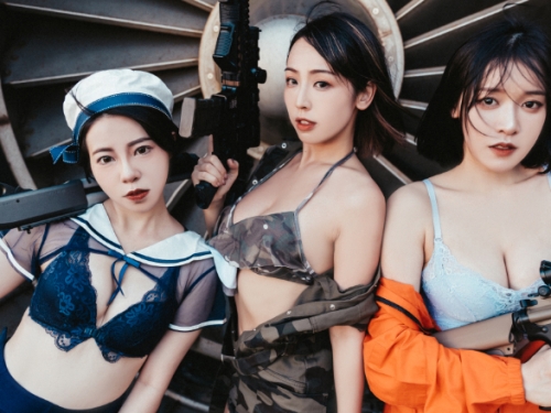 最狂砲兵團來襲！「巨乳短髮三姐妹」為弟兄們的彈藥庫上膛