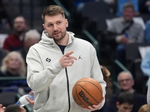 NBA》25歲的Luka Doncic換31歲AD？美媒判斷：他自己要求被交易的