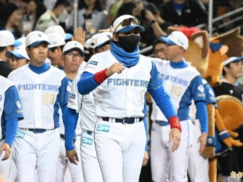 日職》「監督下達戰術時嚼口香糖的速度變快...」新庄剛志的日漫風格發言讓韓媒讚嘆