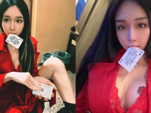 海棠小姐「可霏Naomi」叼牌超性感，「兇猛爆乳」超越邱淑貞！