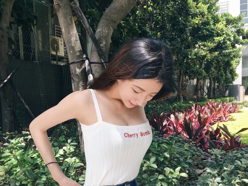 好兇！正妹警察Yuki氣質甜美　制服底下隱藏火辣曲線！