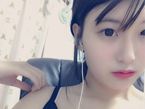「女乃」力量爆發！日韓混血直播妹正翻，網友驚呼：「臉蛋神似秀智！」擄獲網友的心