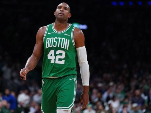 NBA》勇士不留3冠老臣後瞄準5屆明星中鋒！傳湖人等爭冠勁旅也想搶