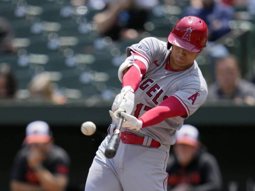 MLB》大谷翔平怪力一轟！ 百勝名投驚嘆：失去平衡還...