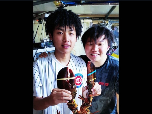 如此狂！一個月通告接接接到手軟，錢也跟著數數數不完
