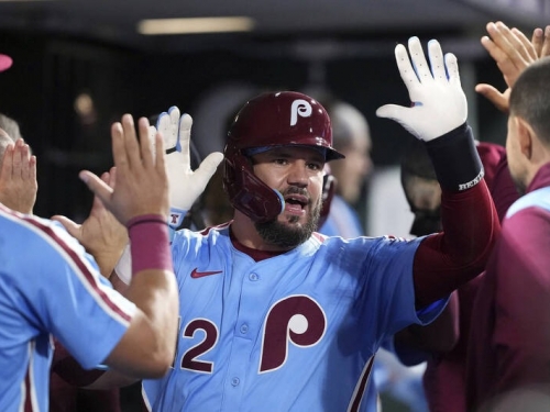 MLB》費城人史瓦伯太狂！5局三響砲超越大谷翔平獨居全壘打王