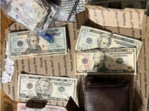 跨越一年找回遺失錢包！少年釣魚釣到6萬多元現鈔