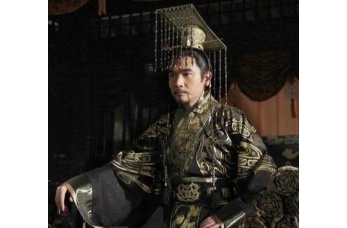 吃了國君的馬卻沒被殺，反而贈送美酒，哪位國君如此寬宏大量？