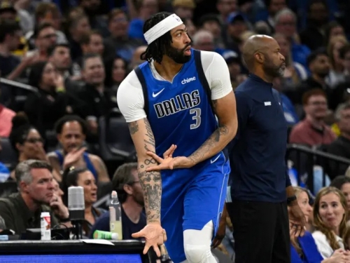 NBA》詹皇是否知道交易？Anthony Davis直言已不重要　曝兩人目前關係