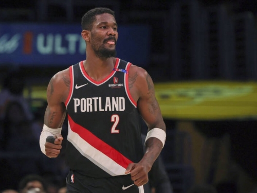 NBA》湖人簽下狀元中鋒Deandre Ayton！美中不足猶有餘韻