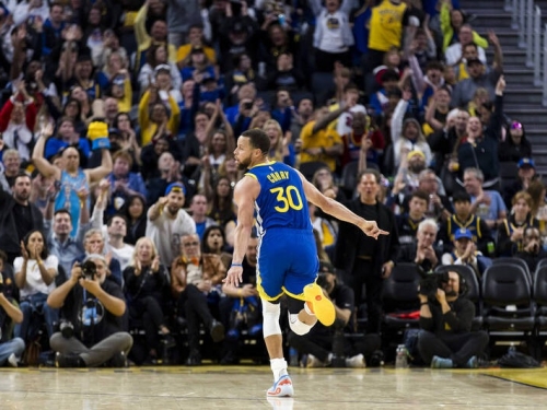 NBA》士官長到來讓勇士脫胎換骨！ 柯瑞、柯爾都盛讚新模式